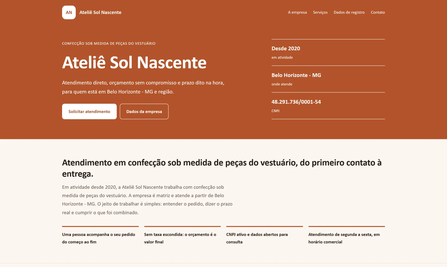 Site de exemplo no layout Faixa de destaque, em terracota, de um ateliê de costura inventado